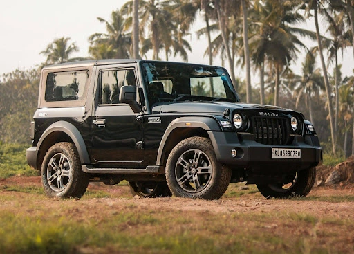 Mahindra-Thar-Roxx-AX-variant.webp